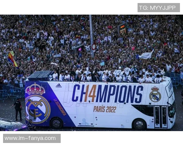 罗马里奥期待拉扬加盟欧洲大俱乐部不希望他在小俱乐部沉寂 罗马里奥期待拉扬加盟欧洲大俱乐部不希望他在小俱乐部沉寂